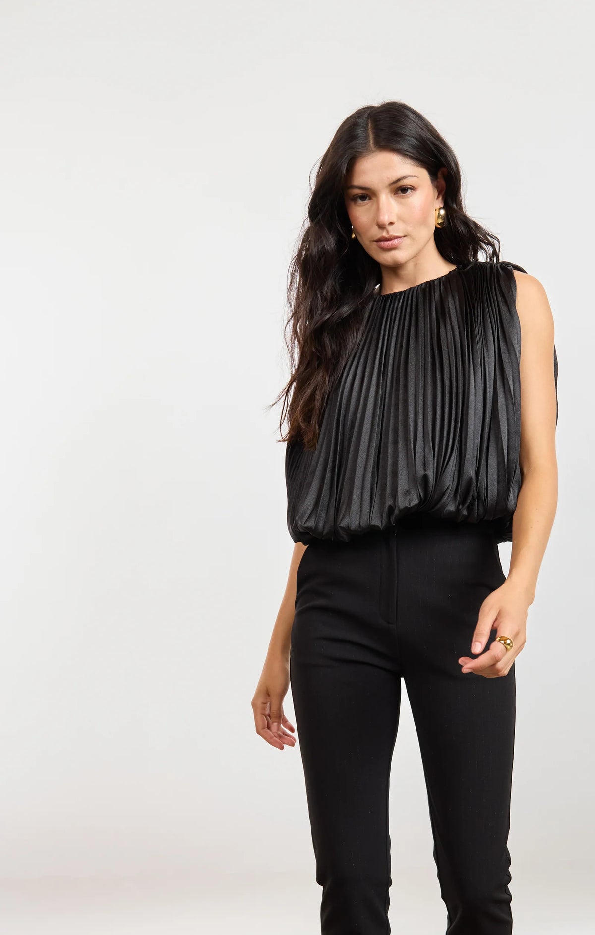 Amour Pleated Bubble Hem Top- Black