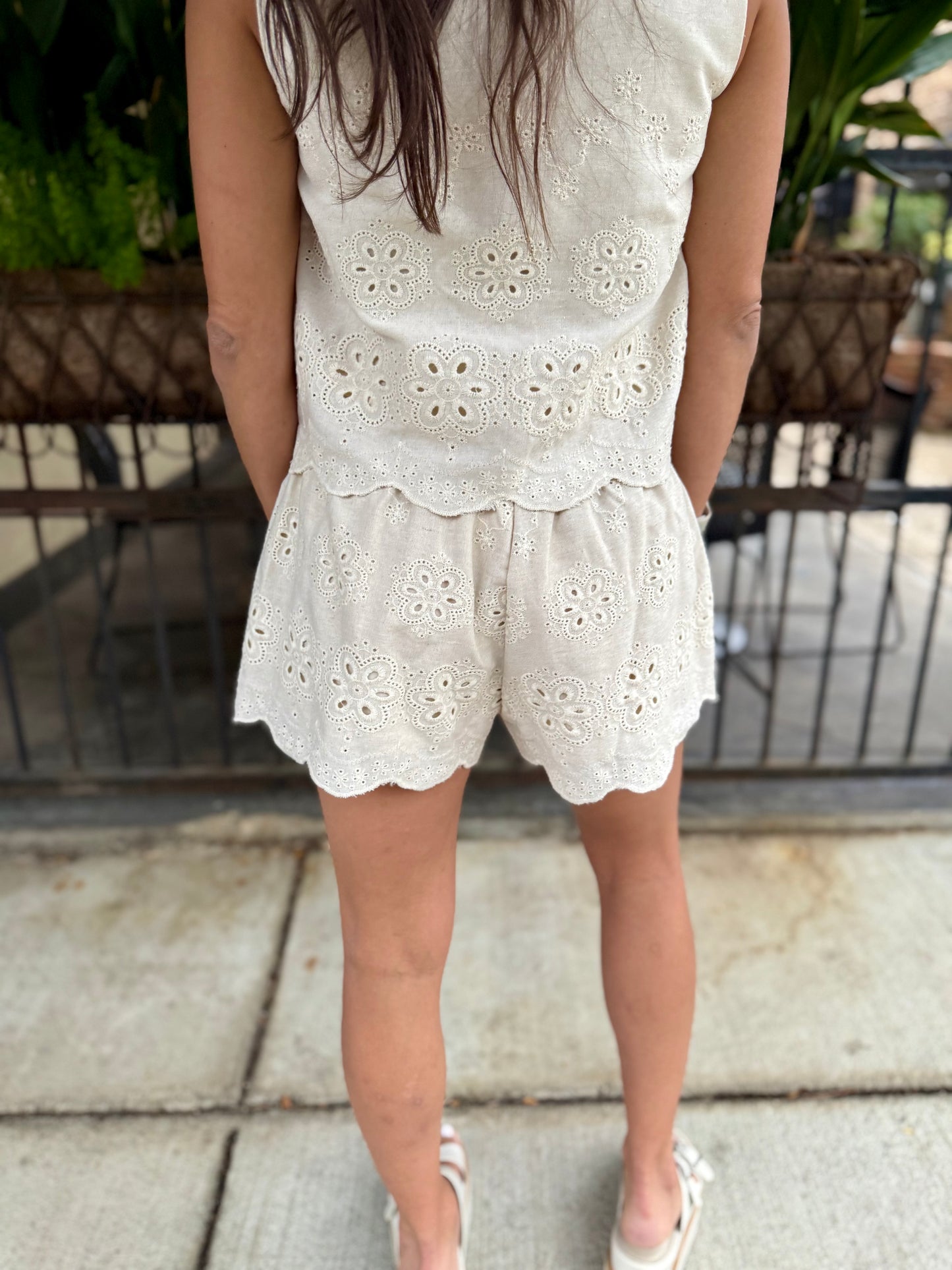Pitt Eyelet Scalloped Shorts- Beige