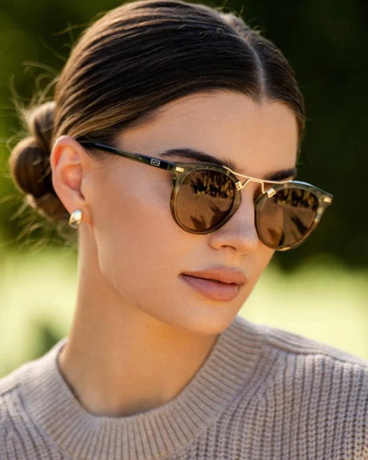 Sunglasses- Skylar Desert Sage / Brown Gradient