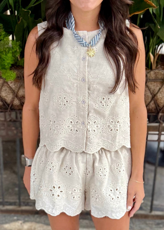 Pitt Eyelet Scalloped Top- Beige