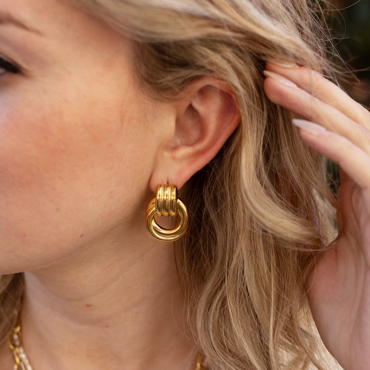 Vintage Stud Earrings- Gold