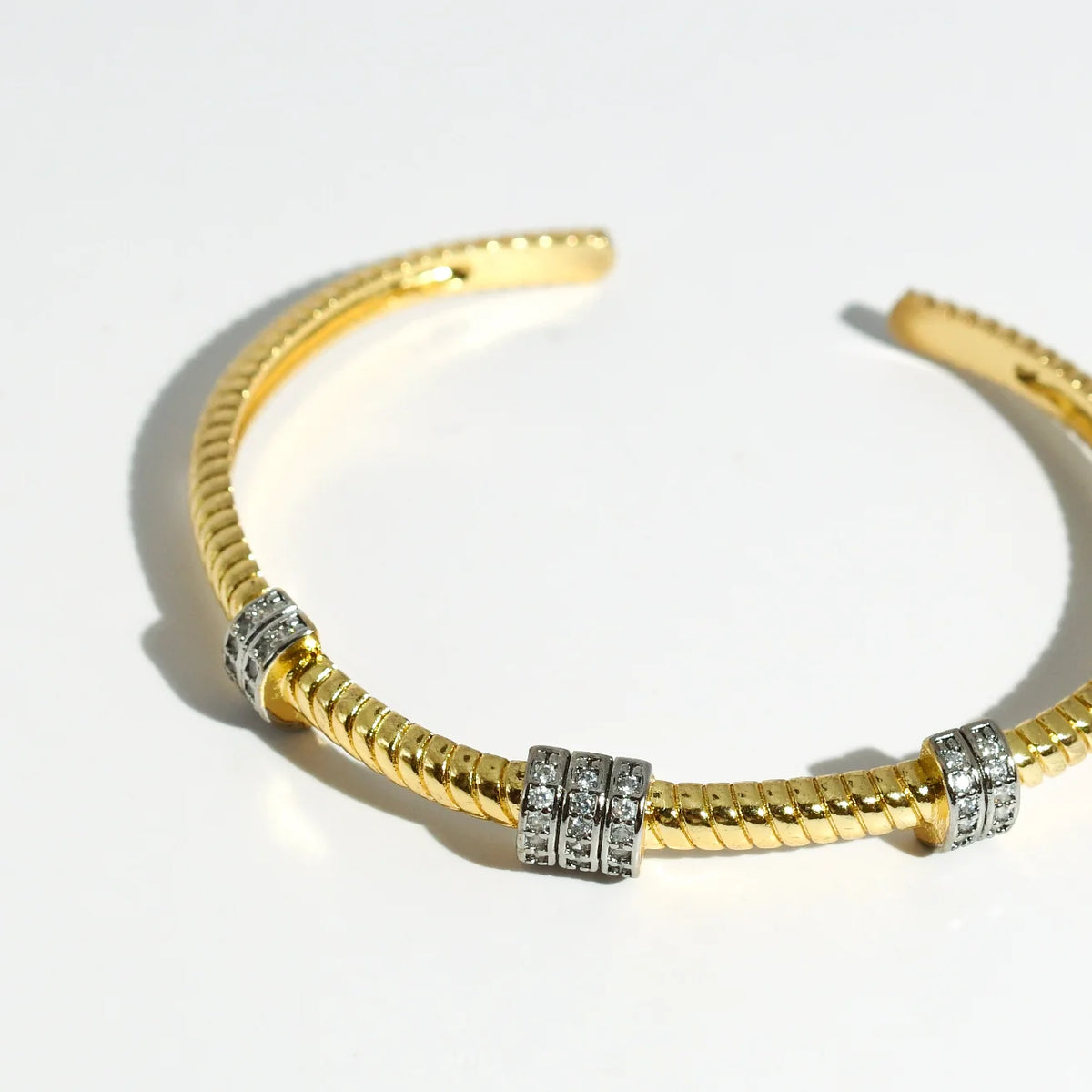 Clara Bangle