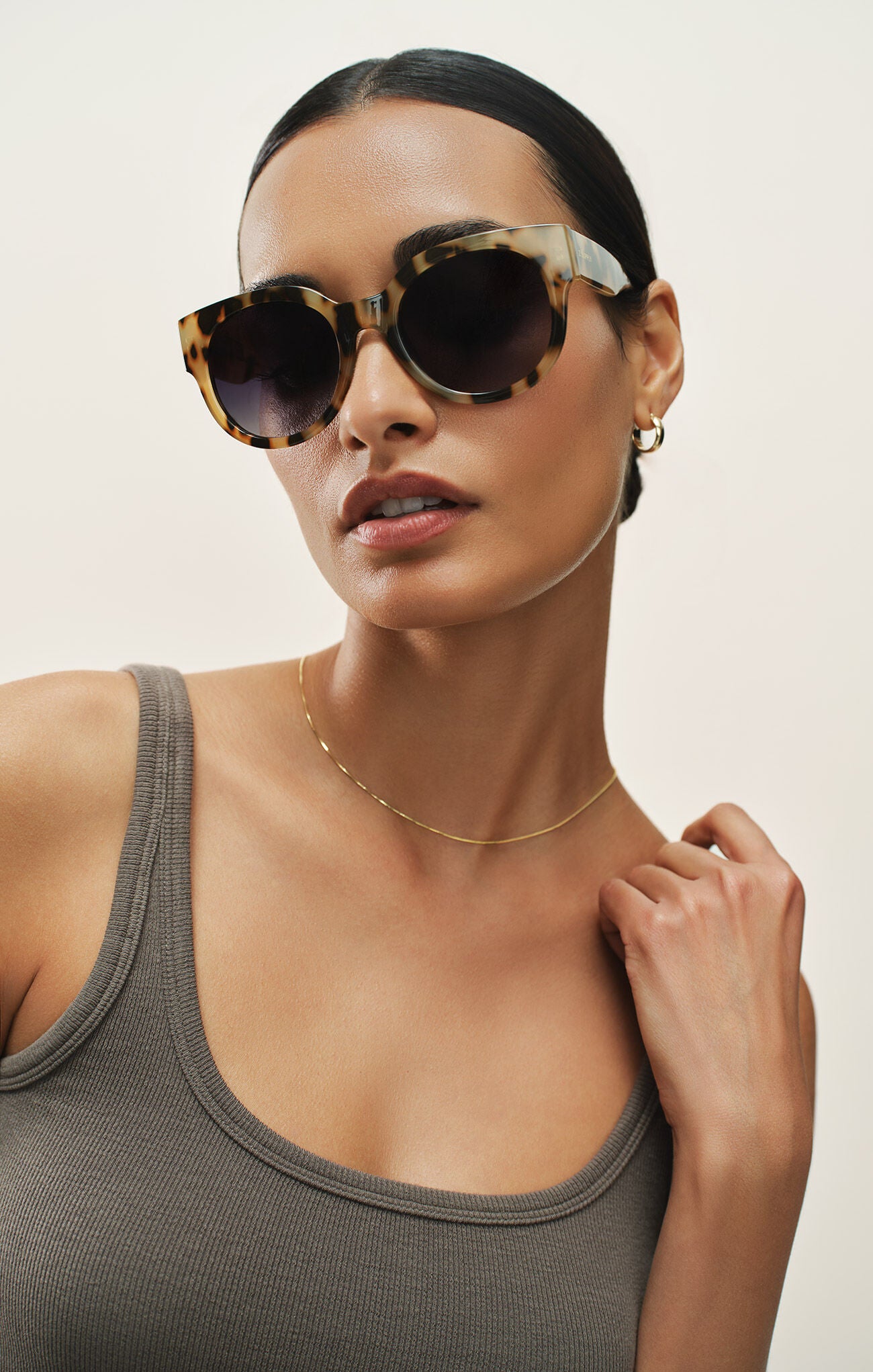 Sunglasses- Z Supply Lunch Date Olive