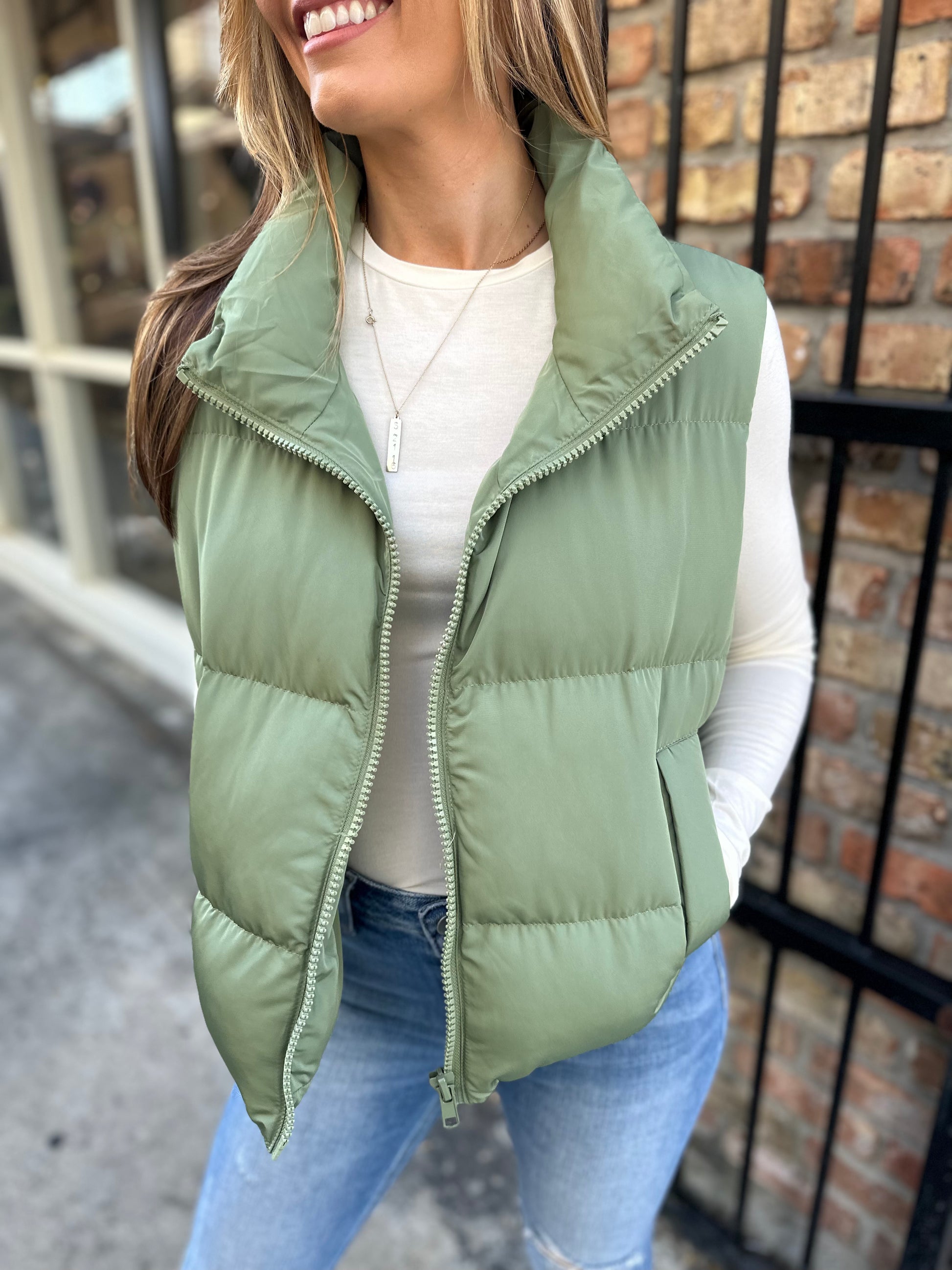 Cropped Puffer Vest - Hazel