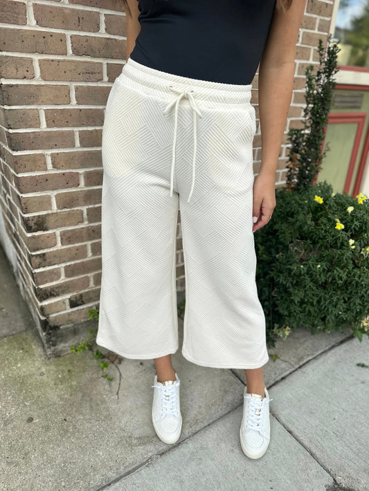 Tilly Textured Cropped Pants- Cream