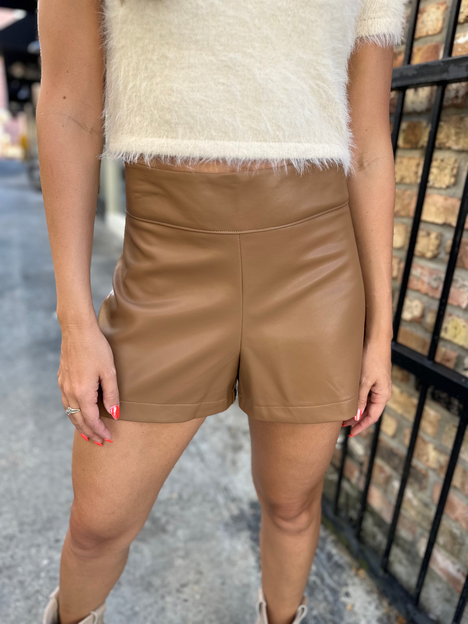 Zimmer High Waisted Faux Leather Shorts- Taupe – Hazel Lane Boutique