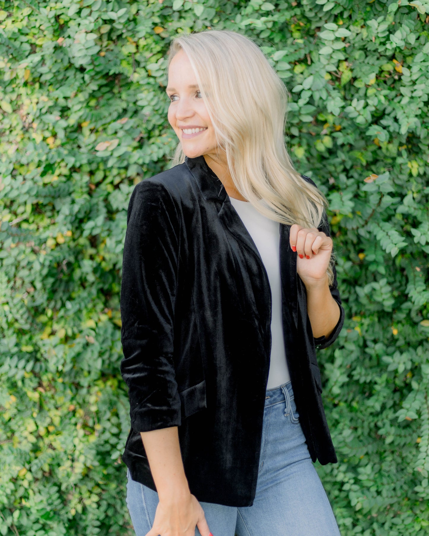 Ashley Velvet Blazer- Black